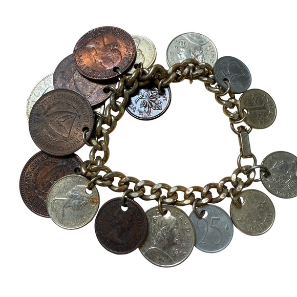 Jewelry - Vintage Coin Charm Bracelet Gold Tone International Currency 1960s